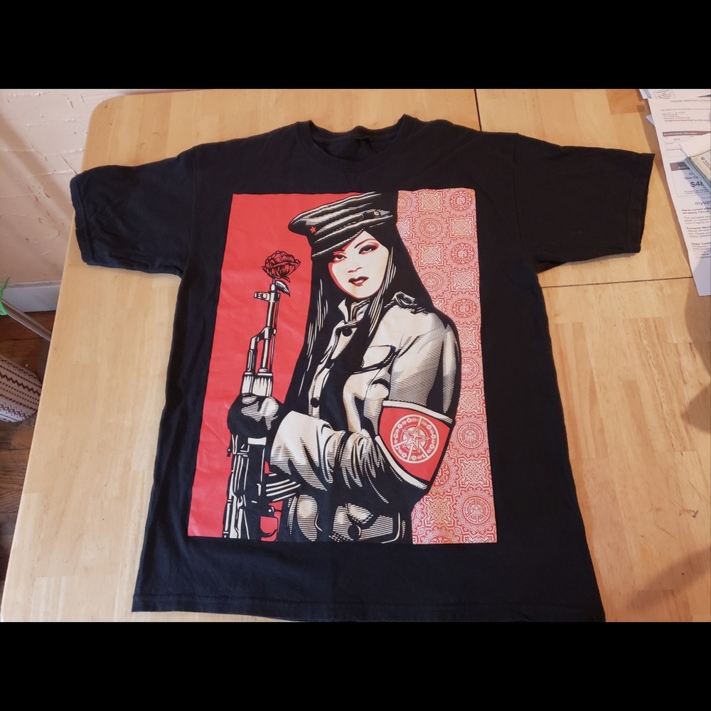 Mens Obey shirt size Large